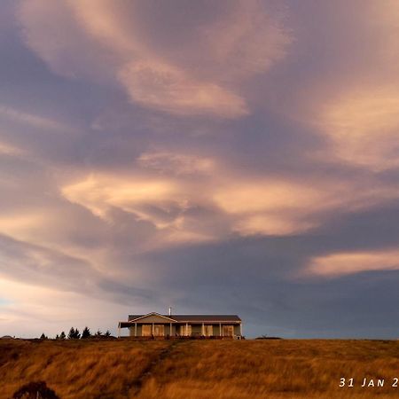 Kahurangi Twizel Hosted Bed & Breakfast Exterior photo